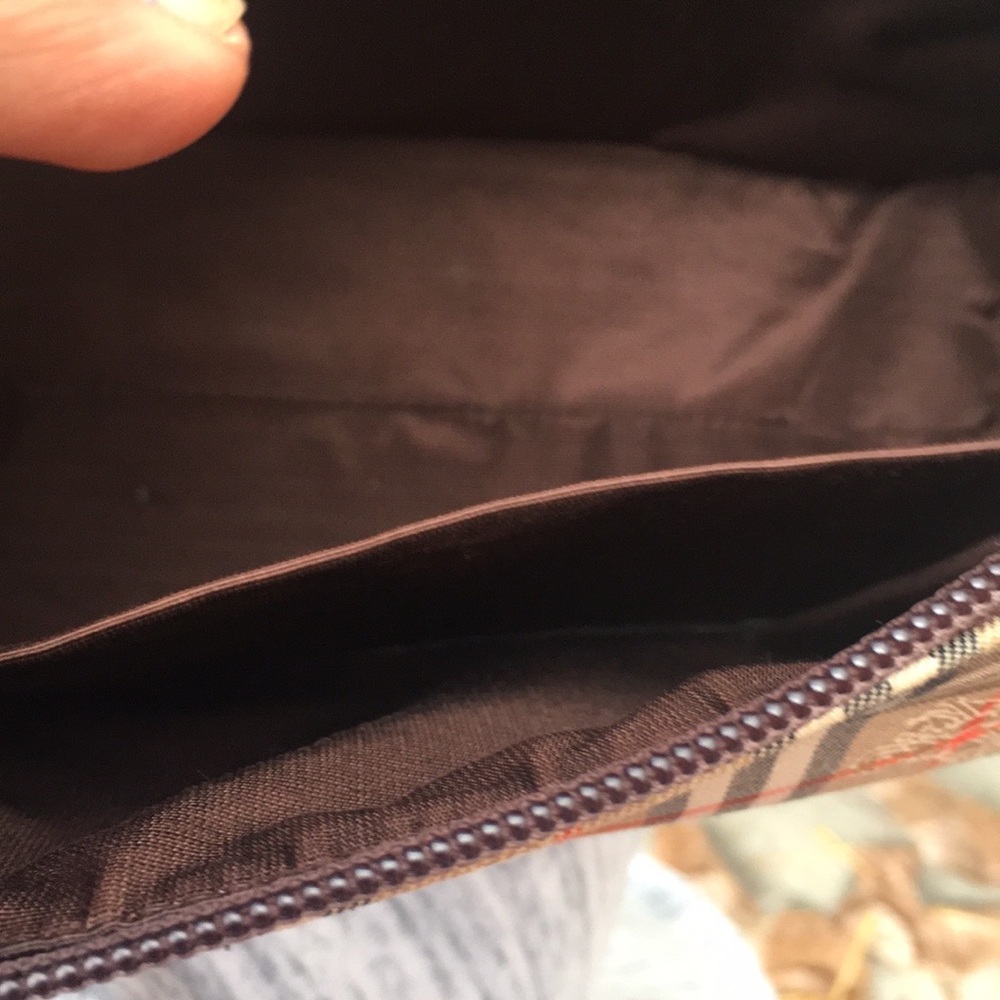 Authentic Burberry Shoulderbag - Picture 10 of 11